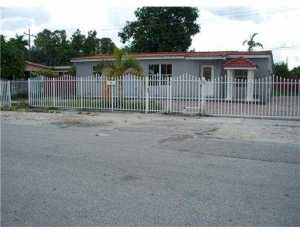 360 W 64 Ter, Hialeah, FL 33012 photo 1