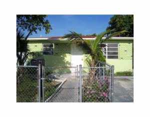 4365 E 8 Ave, Hialeah, FL 33013 photo 1