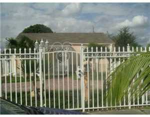 771 SE 3 Pl, Hialeah, FL 33010 photo 1