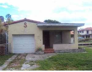 8705 Carlyle Ave, Miami Beach, FL 33154 photo 1