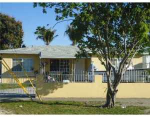 609 W 14 St, Hialeah, FL 33010 photo 1
