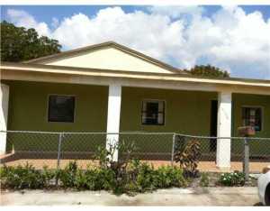 4288 E 10 Ave, Hialeah, FL 33013 photo 1