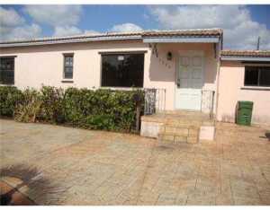 3560 E 4 Ave, Hialeah, FL 33013 photo 1