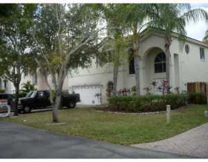 340 W 53 Ter, Hialeah, FL 33012 photo 1