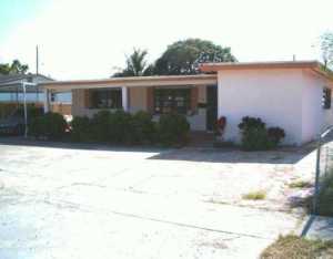 660 E 61 St, Hialeah, FL 33013 photo 1