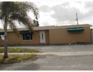 1384 W 80 St, Hialeah, FL 33014 photo 1