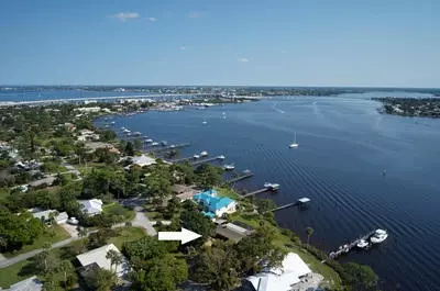 1274 NW Nw Riv, Stuart, FL 34994 photo 1