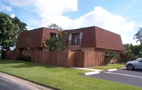 3900 County Line #19C, Jupiter, FL 33469 photo 1