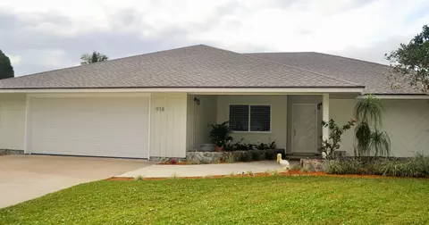 918 Marlin Cir, Jupiter, FL 33458 photo 1