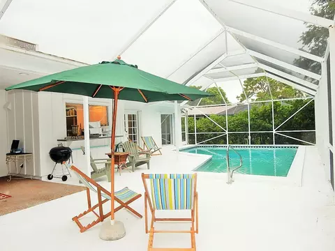 74 Fairview E, Jupiter, FL 33469 photo 1