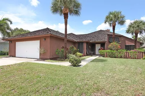49 Pinehill Trl W, Tequesta, FL 33469 photo 1