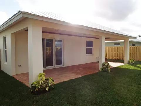 17616 Cinquez Park Rd E, Jupiter, FL 33469 photo 1