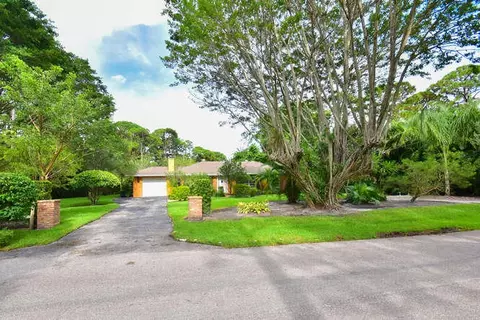 5531 Hibiscus Rd, Jupiter, FL 33458 photo 1