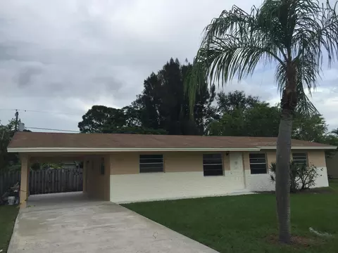 2057 SE Harrison St, Stuart, FL 34997 photo 1