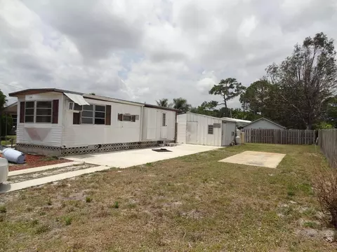 1548 NE Cardinal Ave, Stuart, FL 34994 photo 1