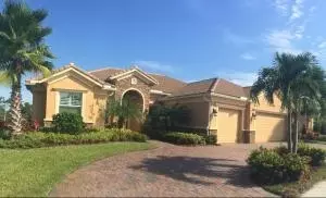 7641 SE Belle Maison Dr, Stuart, FL 34997 photo 1