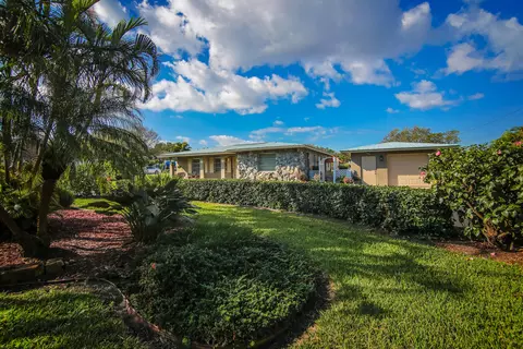 3330 SE Saint Lucie Blvd, Stuart, FL 34997 photo 1