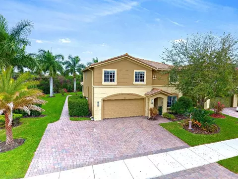 777 SE Mixon, Stuart, FL 34997 photo 1