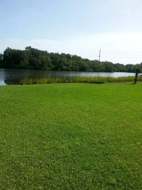 6079 N 180th St, Jupiter, FL 33458 photo 1