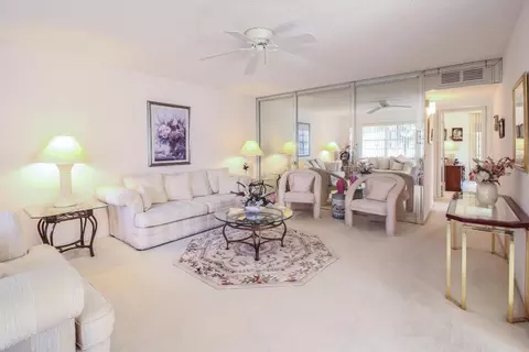 224 Normandy E, Delray Beach, FL 33484 photo 1