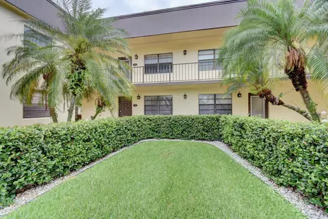210 Capri E, Delray Beach, FL 33484 photo 1