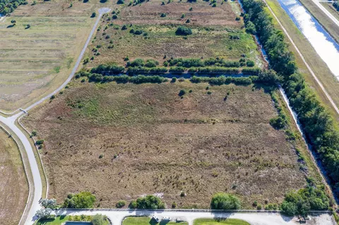 3820 Hanover Cir, Loxahatchee, FL 33470