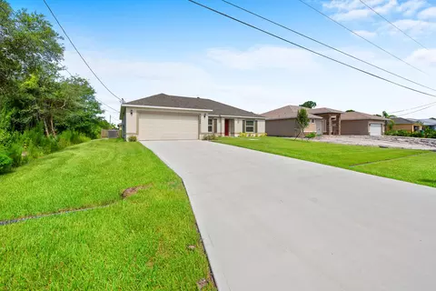 4586 SW Image Dr, Port Saint Lucie, FL 34953
