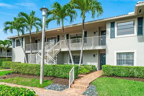18 Stratford #D, Boynton Beach, FL 33436 photo 1