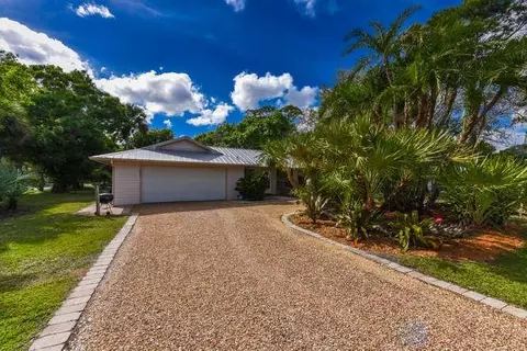 6854 SW Cinnamon Ct, Stuart, FL 34997 photo 1