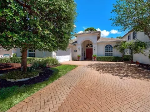 445 Pine Tree Ct, Atlantis, FL 33462 photo 1