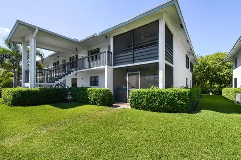 1210 SE Parkview E #6, Stuart, FL 34994 photo 1