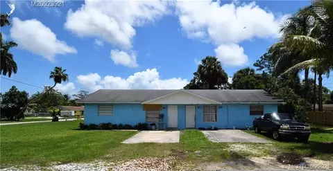 3211 SE Ferndale Ave, Stuart, FL 34997 photo 1