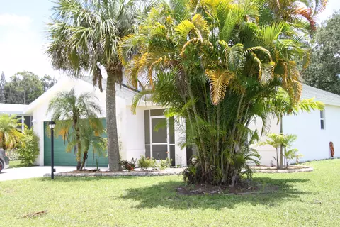 2618 SW Toronado Trl, Stuart, FL 34997 photo 1