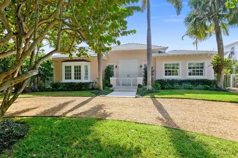 220 Indian Rd, Palm Beach, FL 33480