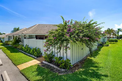 1127 E Seminole Ave E #15D, Jupiter, FL 33477 photo 1