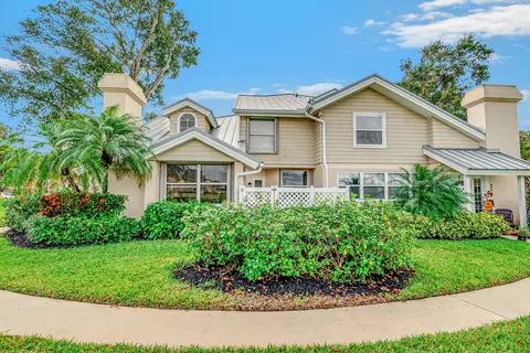 2302 Chadwick Ct, Boynton Beach, FL 33436 photo 1