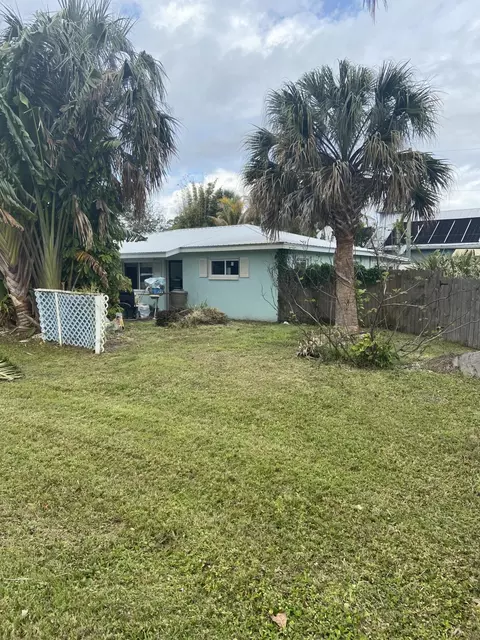 1147 NW 13th St, Stuart, FL 34994 photo 1