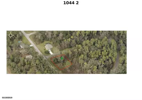 1044 W Kingsway Pl, Citrus Springs, FL 34434
