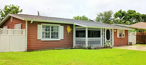 2388 SE Monroe, Stuart, FL 34997 photo 1