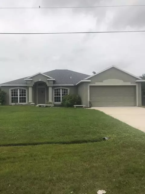 6305 NW Hala Ct, Port Saint Lucie, FL 34983