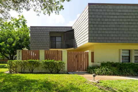 3102 SE Se Brk, Stuart, FL 34997 photo 1