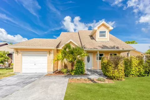5895 SE Pine Dr, Stuart, FL 34997 photo 1