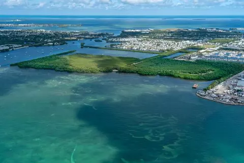 7200 5th St, Key West, FL 33040