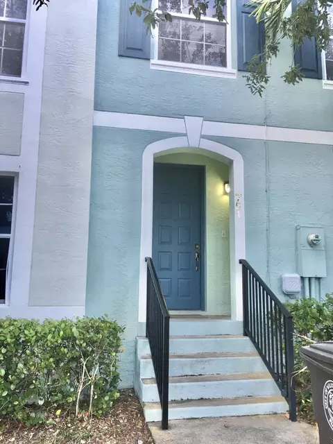 751 N St, West Palm Beach, FL 33401