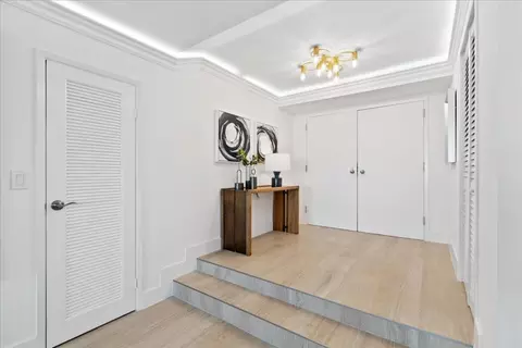 1900 Consulate #1102, West Palm Beach, FL 33401