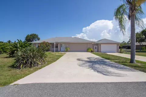 9010 Central Ave, Micco, FL 32976 photo 1