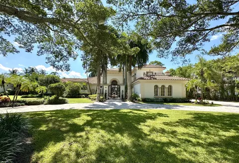 18146 Long Lake Dr, Boca Raton, FL 33496