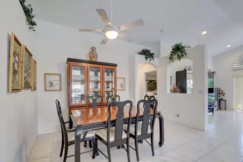 8189 Florenza Dr, Boynton Beach, FL 33472