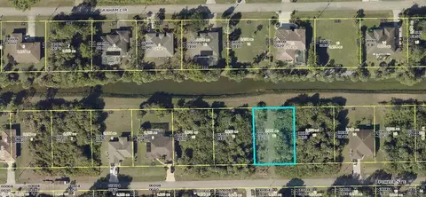 823 Porter St E, Lehigh Acres, FL 33974