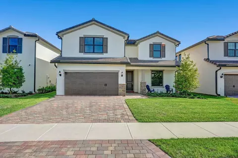 8362 Vaulting Dr, Lake Worth, FL 33467
